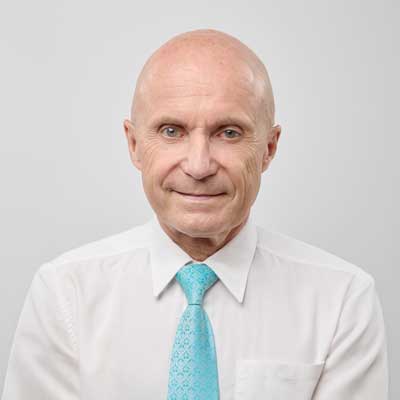 Dr. Erich Henke Dr. Erich Henke